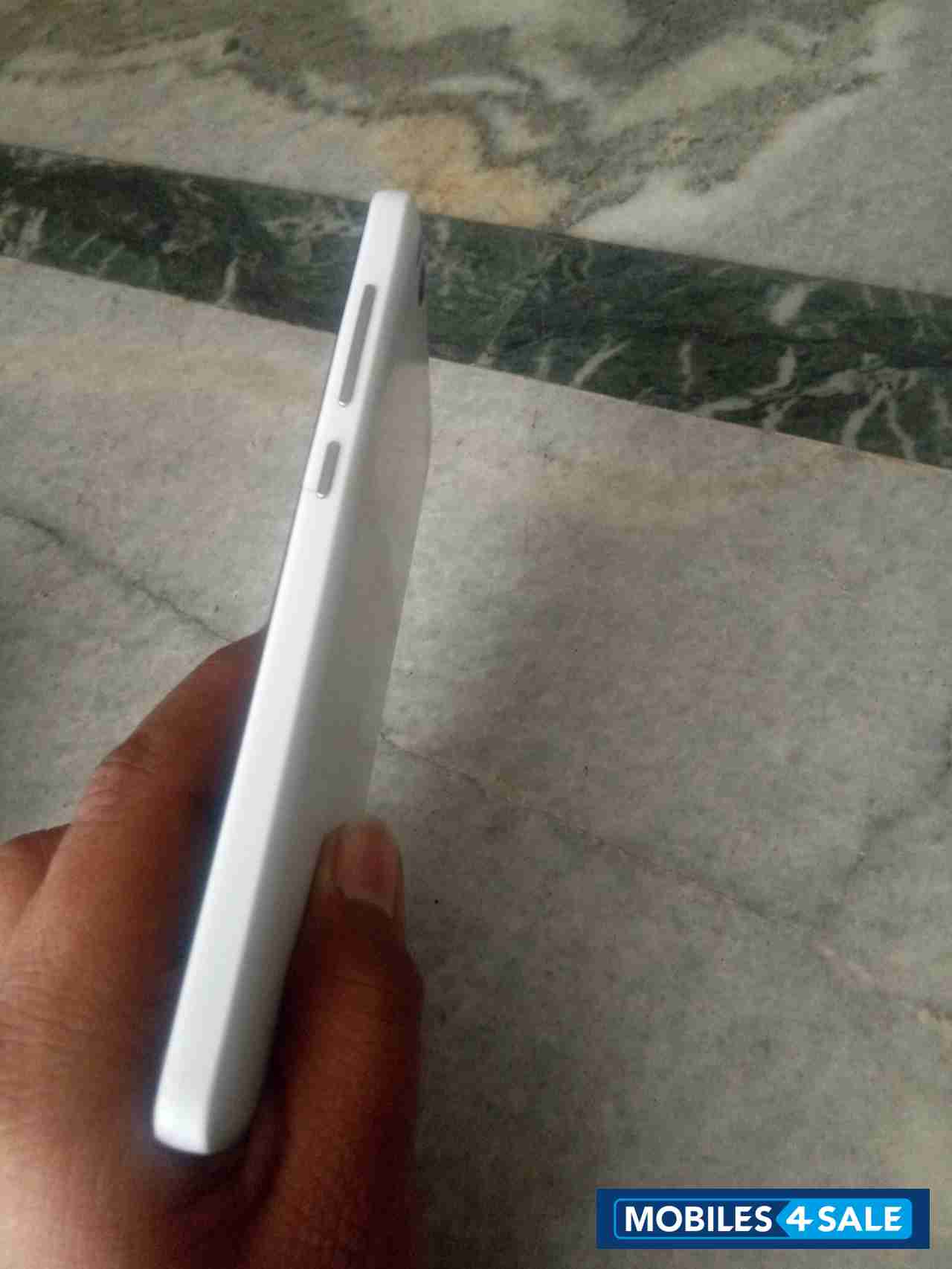 White Xiaomi Mi 4i White Xiaomi Mi 4i