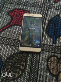 Gold Intex Cloud Swift