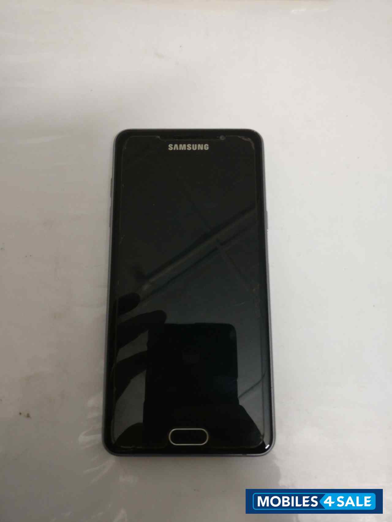 Black Samsung Galaxy A5 2016
