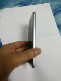 Black Samsung Galaxy A5 2016