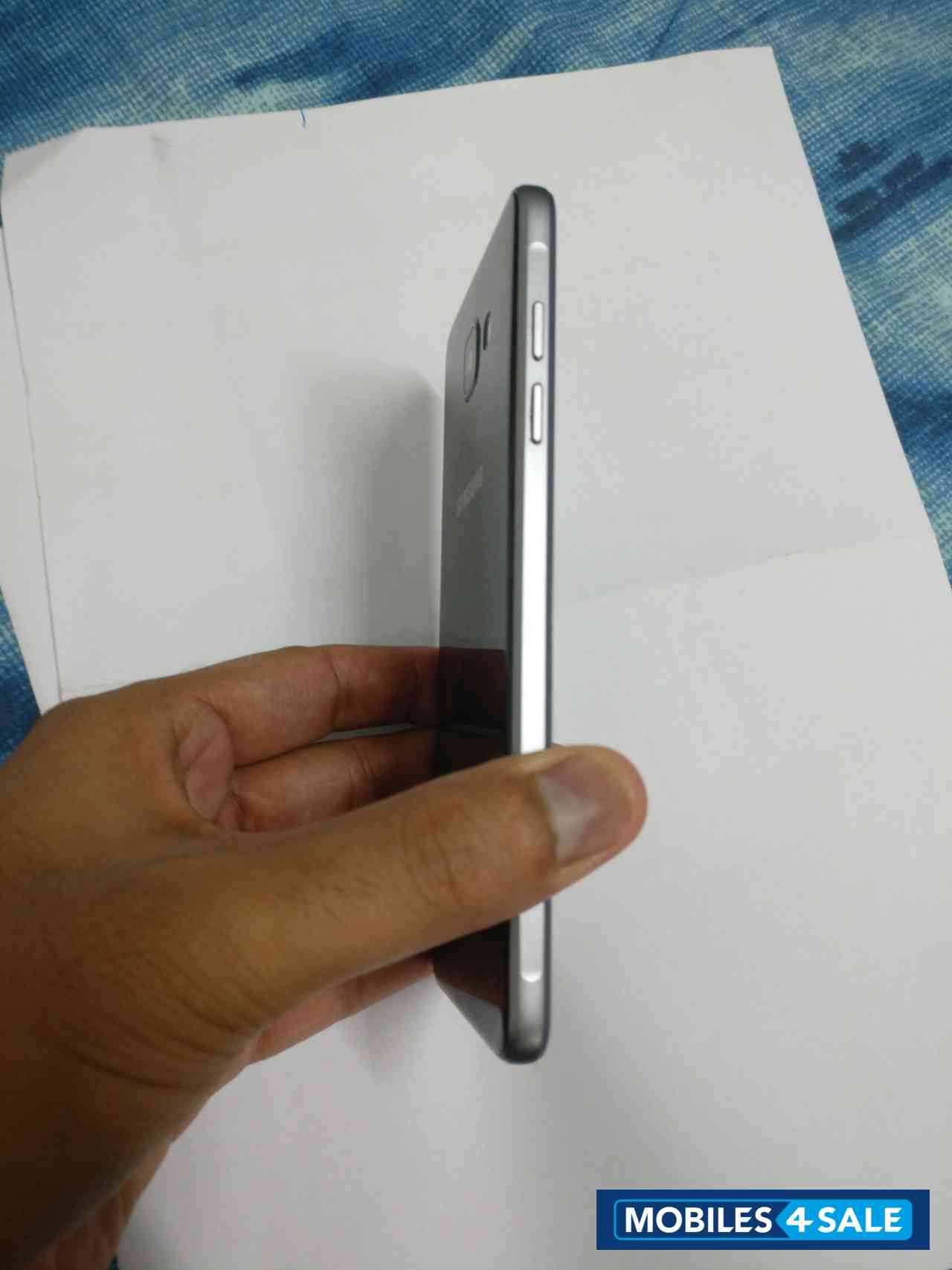 Black Samsung Galaxy A5 2016