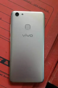 Gold Vivo V7 Plus