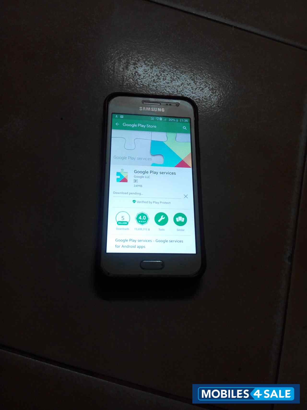 Gold Samsung J-series galaxy j2 sm-j200g