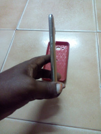 Gold Samsung J-series galaxy j2 sm-j200g