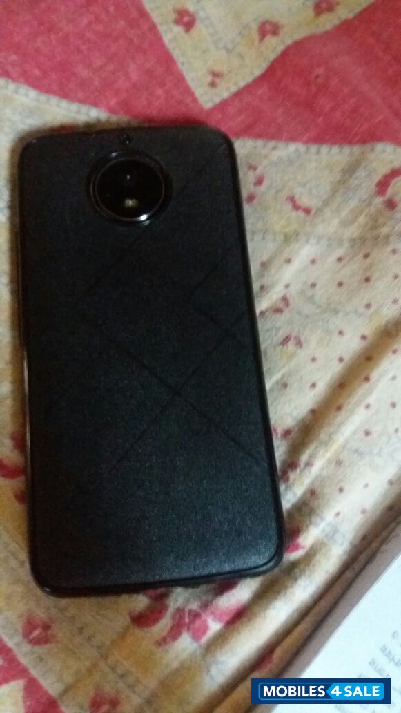 Lunar Grey Motorola Moto G5S