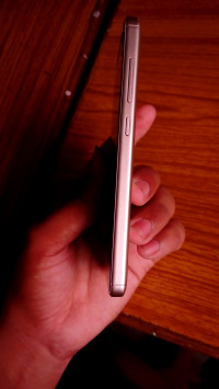 Golden Xiaomi Redmi 4A
