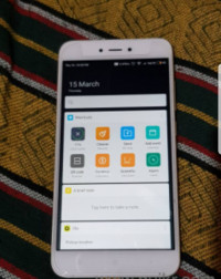 Gold Xiaomi Redmi Note 5A