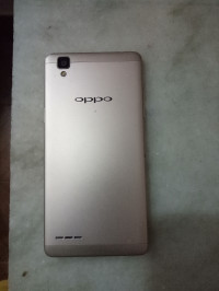 White Oppo F1