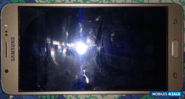 Samsung Galaxy j7 2016