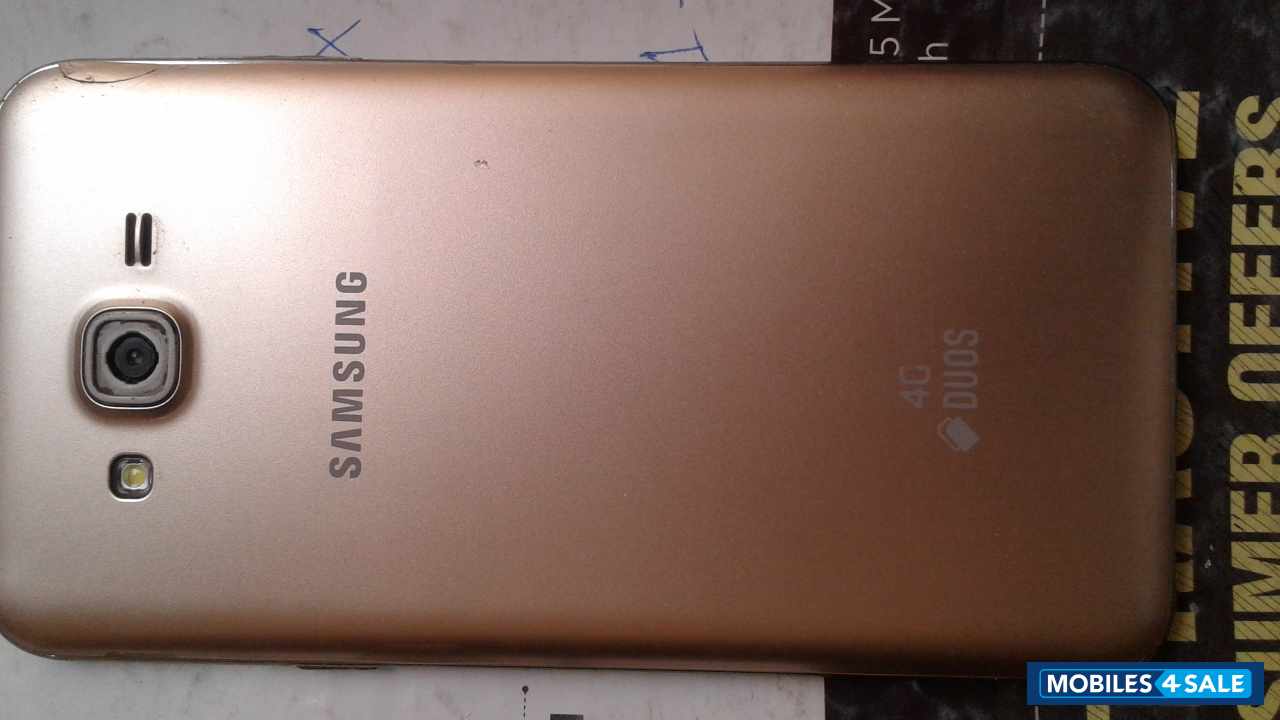 Samsung  galaxy j7