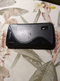 LG  Nexus 4