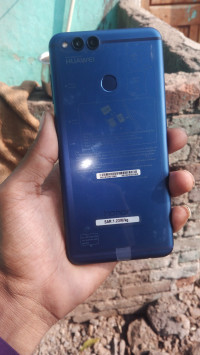 Huawei  honor 7x