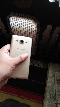 Samsung  Galaxy on 5