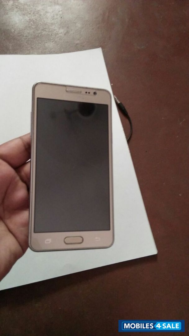 Samsung  Galaxy on 5