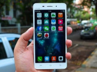 Vivo  V1 maxx
