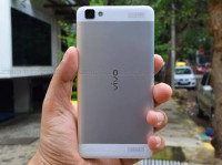 Vivo  V1 maxx