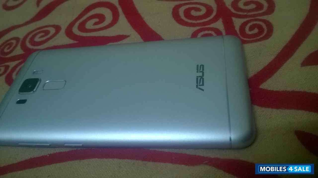 Asus  asus zenfone 3 laser