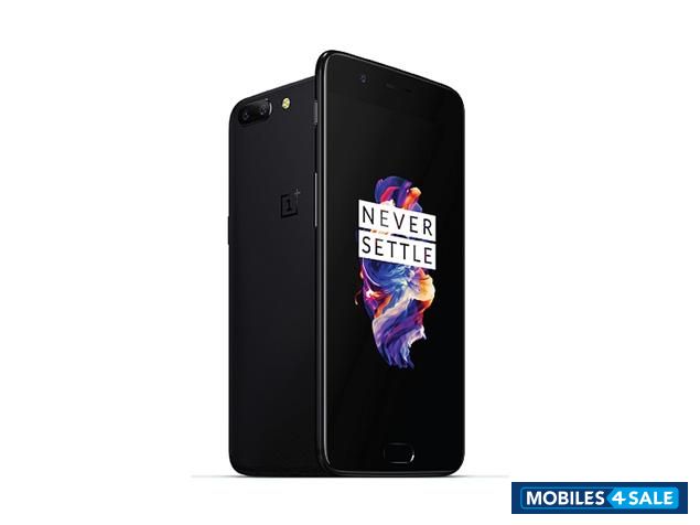 Midnight Black OnePlus  5 (8GB RAM, 128GB Storage)