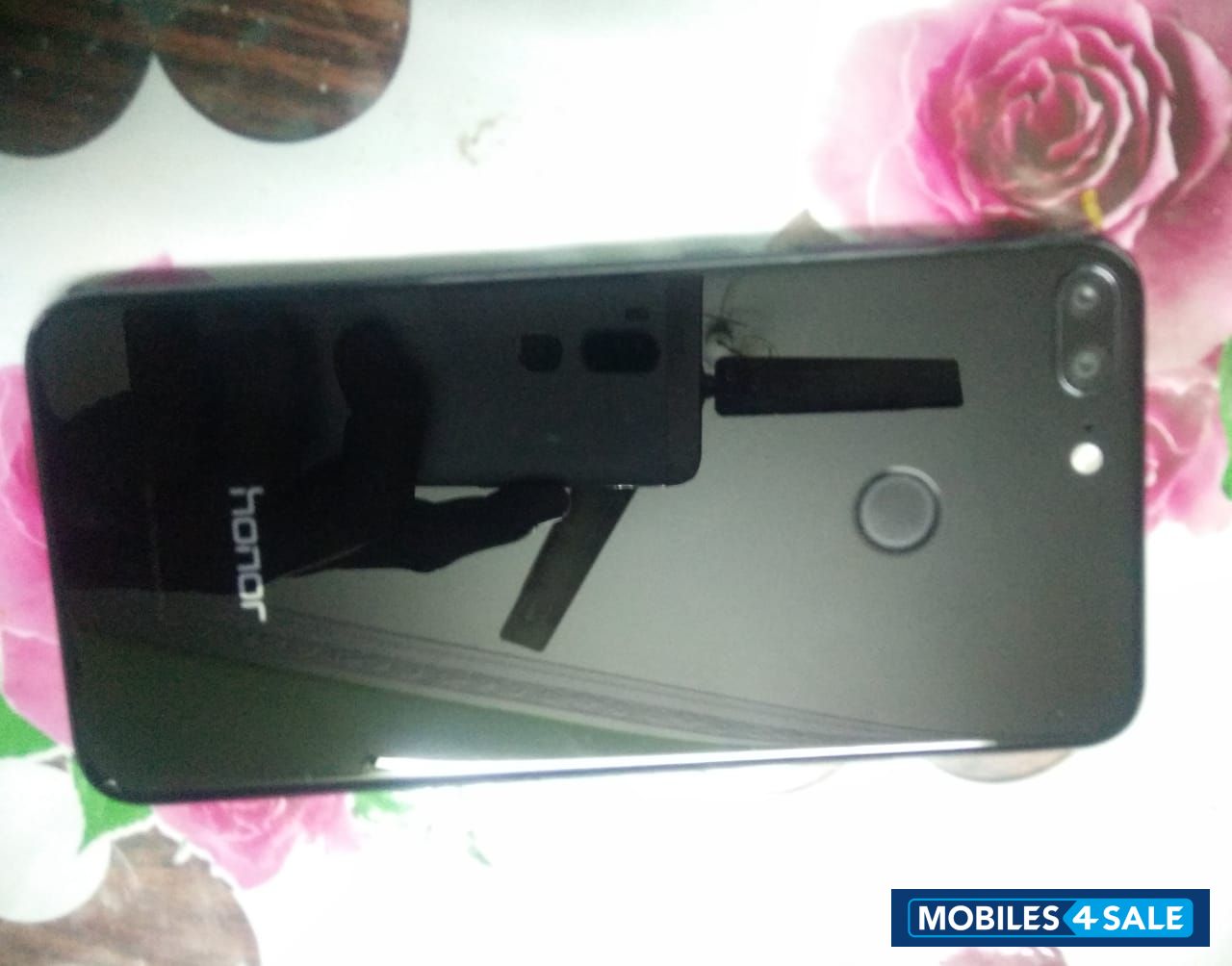 Black Huawei  Honor 9 lite