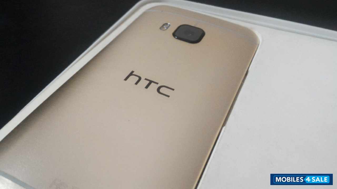HTC  One m9