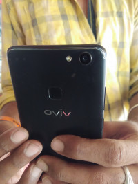 Vivo v7+