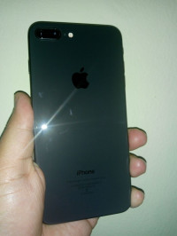 Apple  8 plus 64 gb