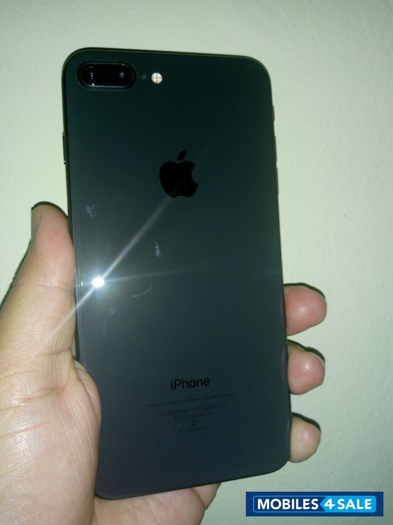 Apple  8 plus 64 gb