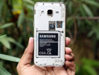 Silver Samsung  Galaxy j2