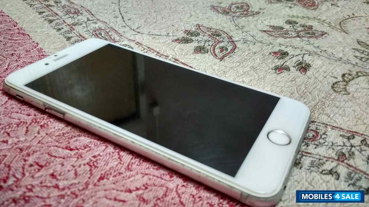 Silver Apple iPhone 6S Plus