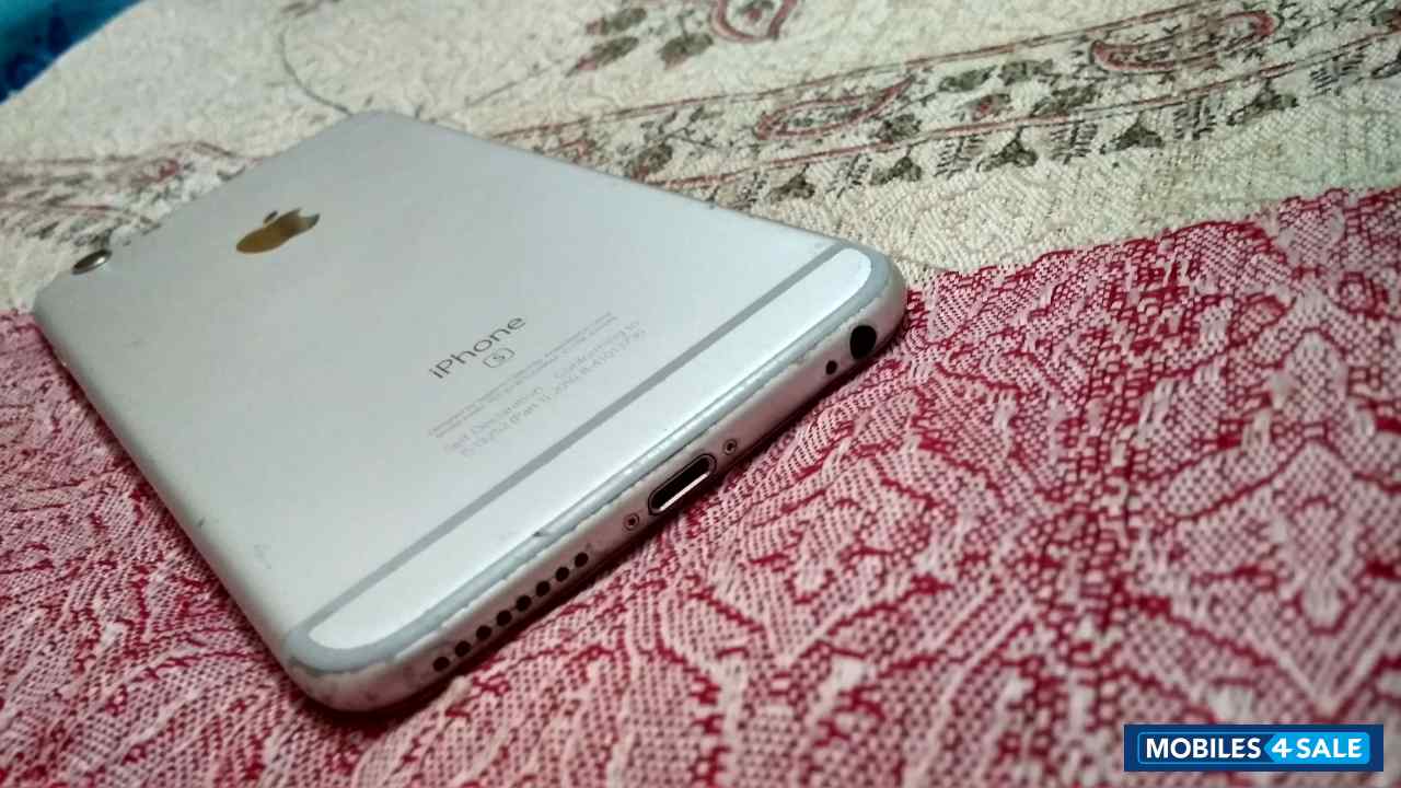 Silver Apple iPhone 6S Plus