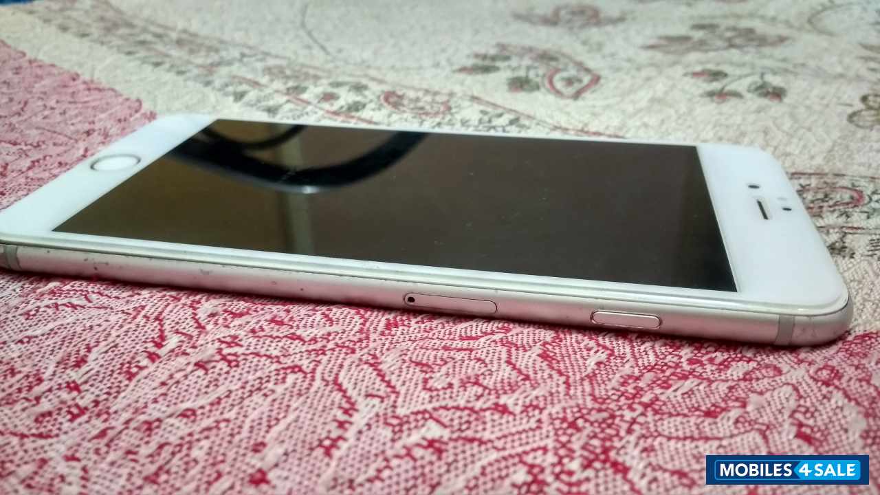 Silver Apple iPhone 6S Plus