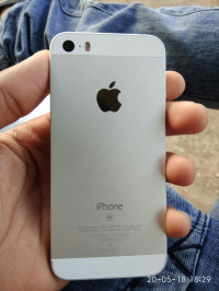 Silver Apple iPhone SE