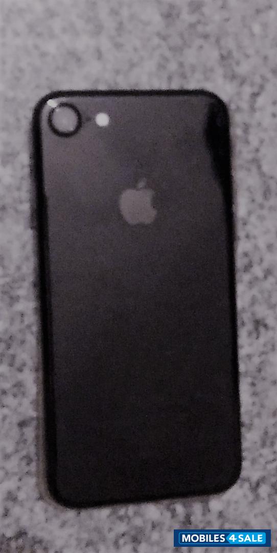 Jet Black Apple  7 32GB