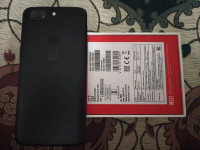 OnePlus  5T