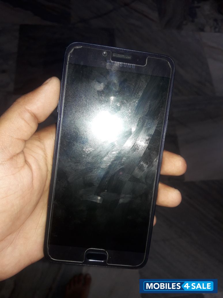 Samsung  Galaxy c7 pro