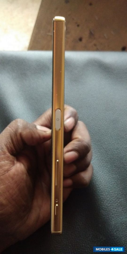 Sony  Xperia z5 premium dual