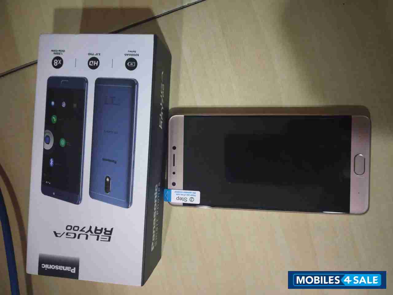 Gold Panasonic Eluga Ray 700