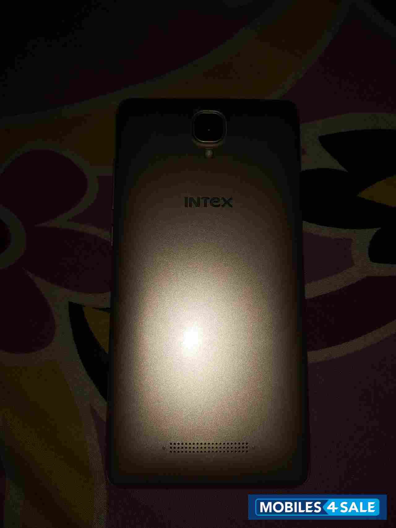 Intex Aqua lion 4g