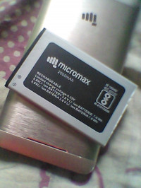 Gold Micromax  Q350