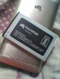 Gold Micromax  Q350