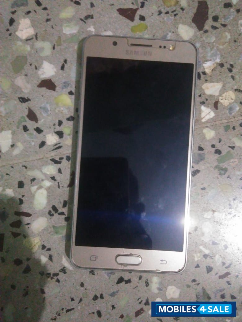 Samsung Galaxy j5