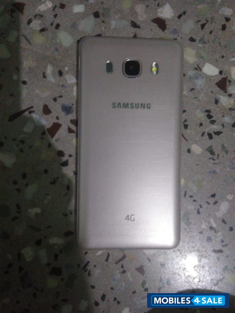 Samsung Galaxy j5