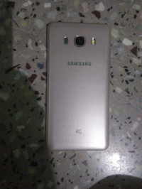 Samsung Galaxy j5