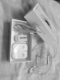 Gold Apple iPhone 6s 32GB GOLD