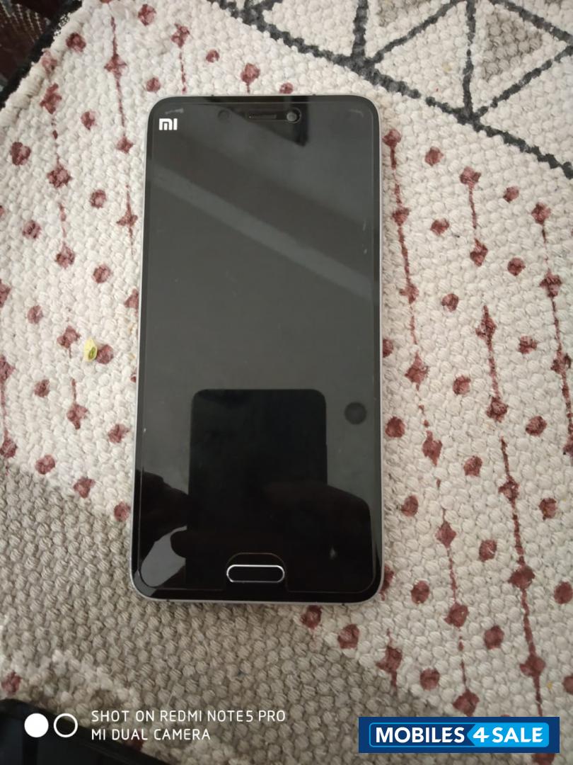Xiaomi  Mi 5