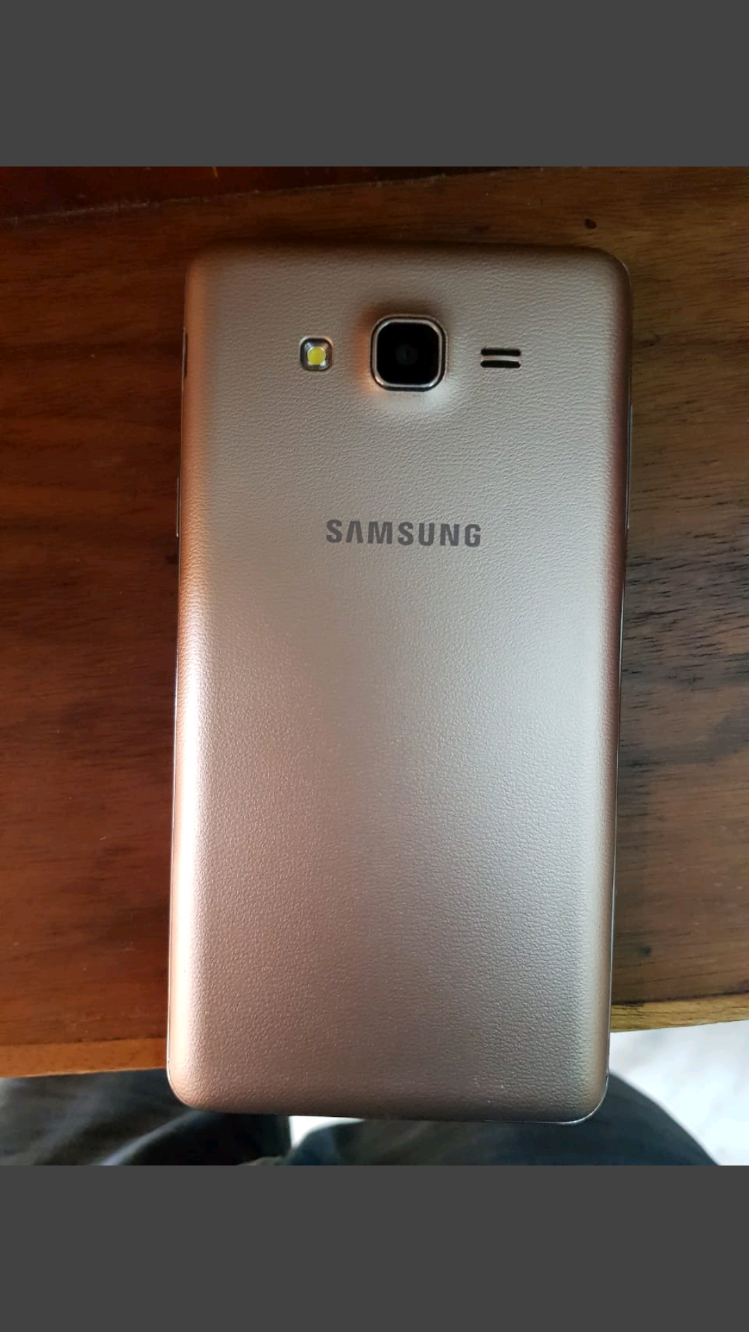 Samsung  Galaxy on7
