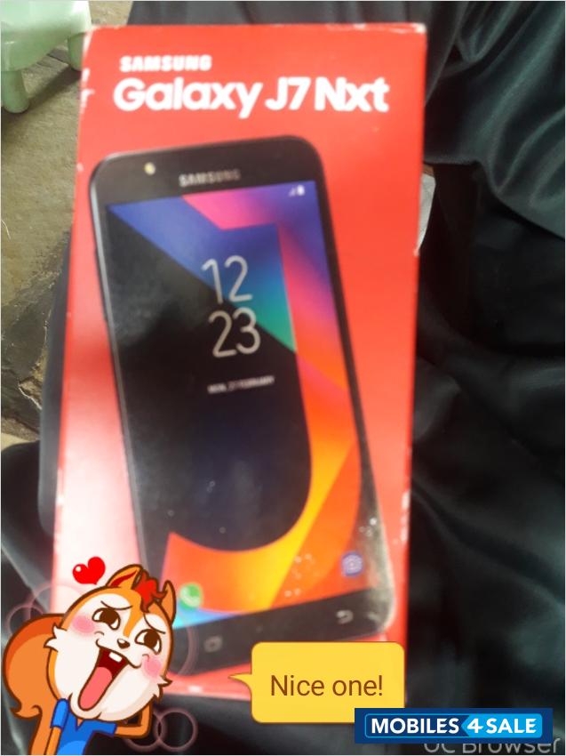 Gold Samsung Galaxy J7 Nxt