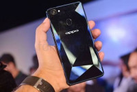 Oppo  F7