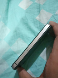 Black Apple Iphone 4