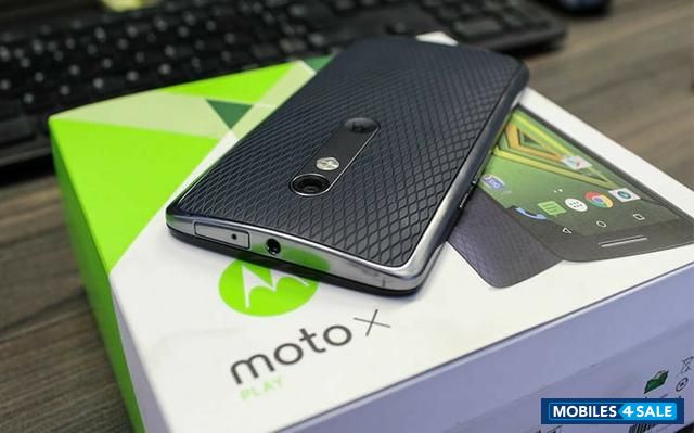 Motorola  X Play